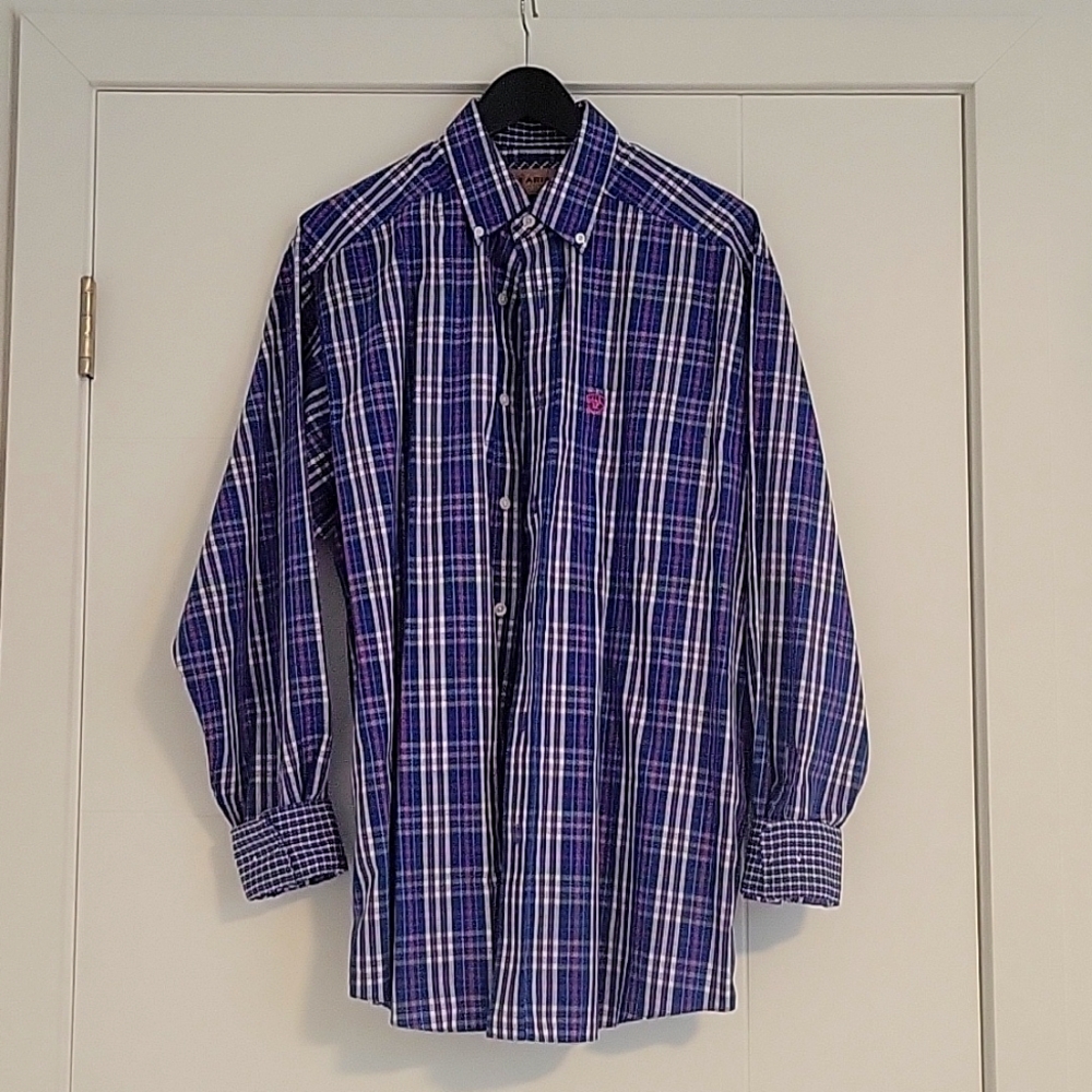 NWOT! Men's Dark Blue Plaid Ariat Shirt, Size Medium